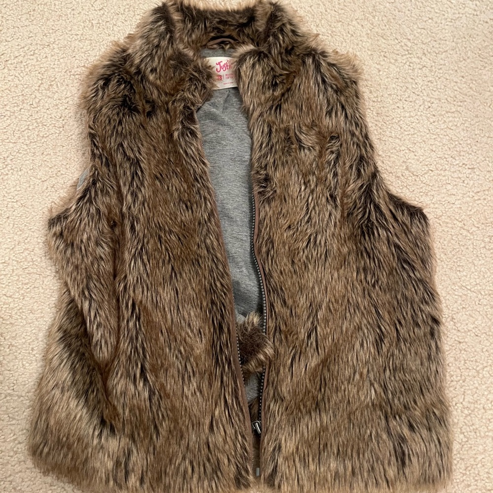 Justice Fur vest! Size small in women’s